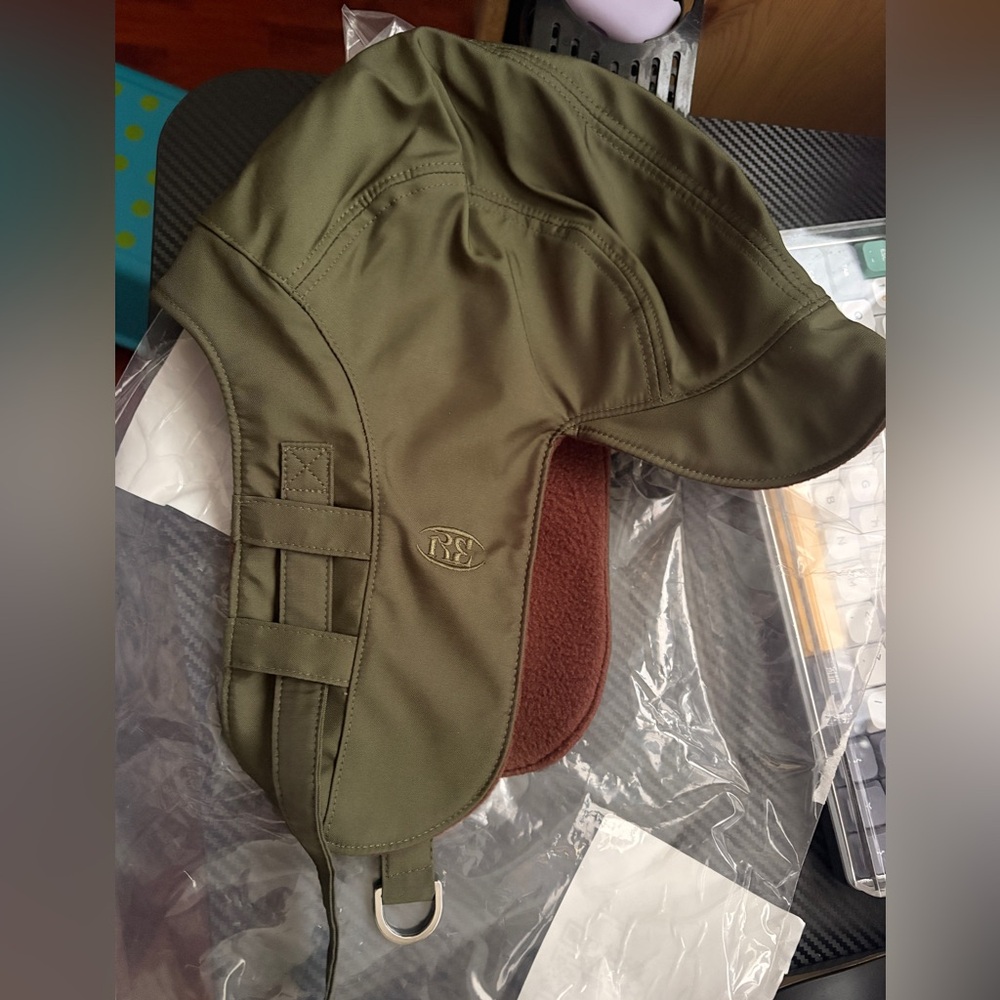 REVOLVE Olive and Rust Fleece Hat